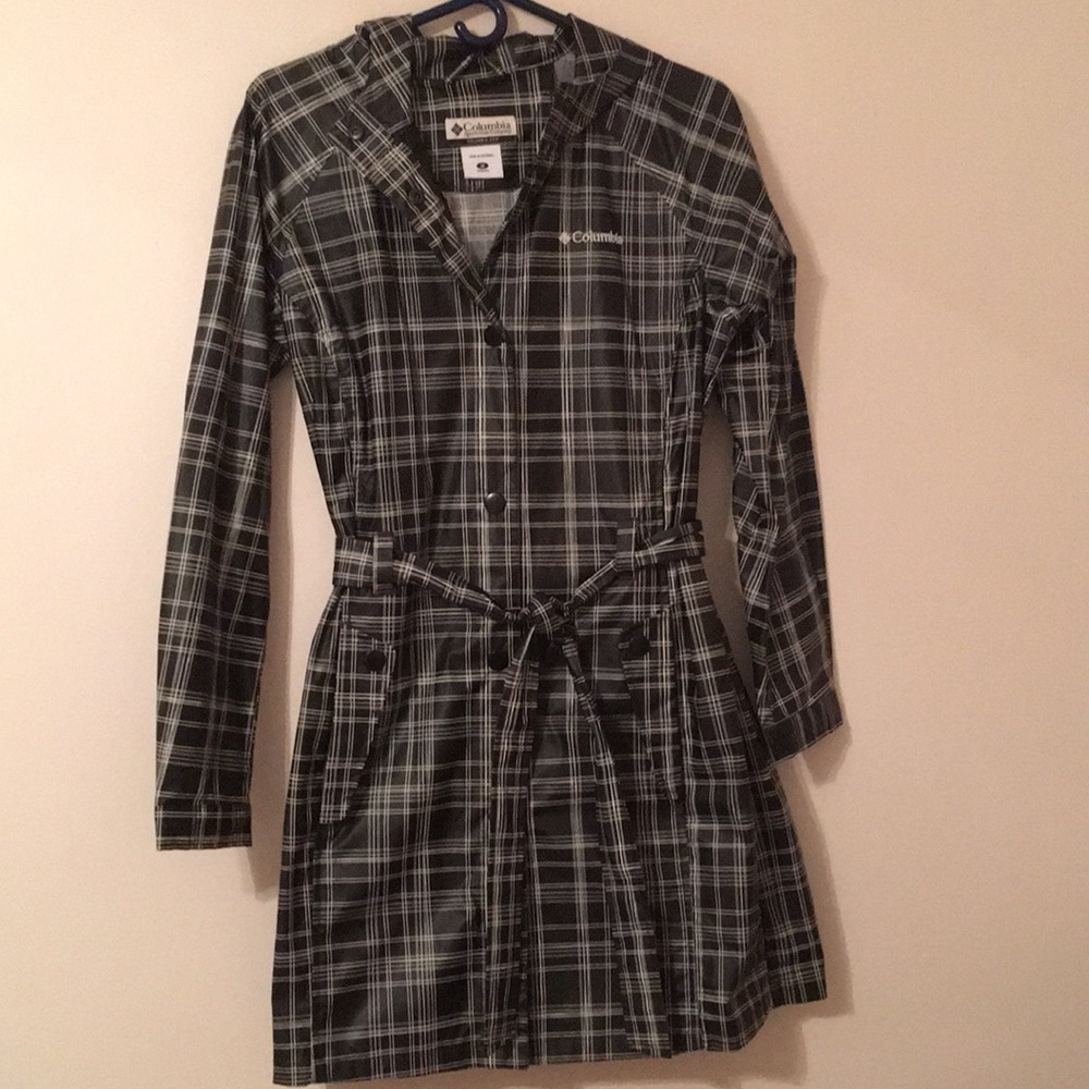 Woman's Columbia Trench Jacket